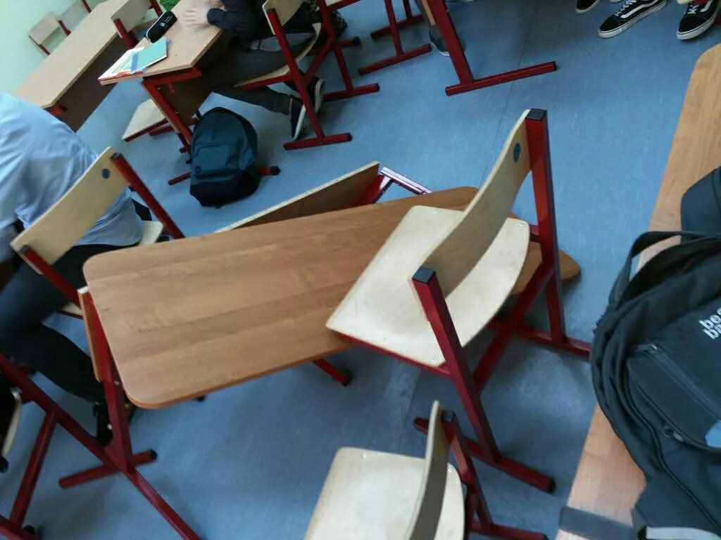 Санки из школьного стула фото ссср